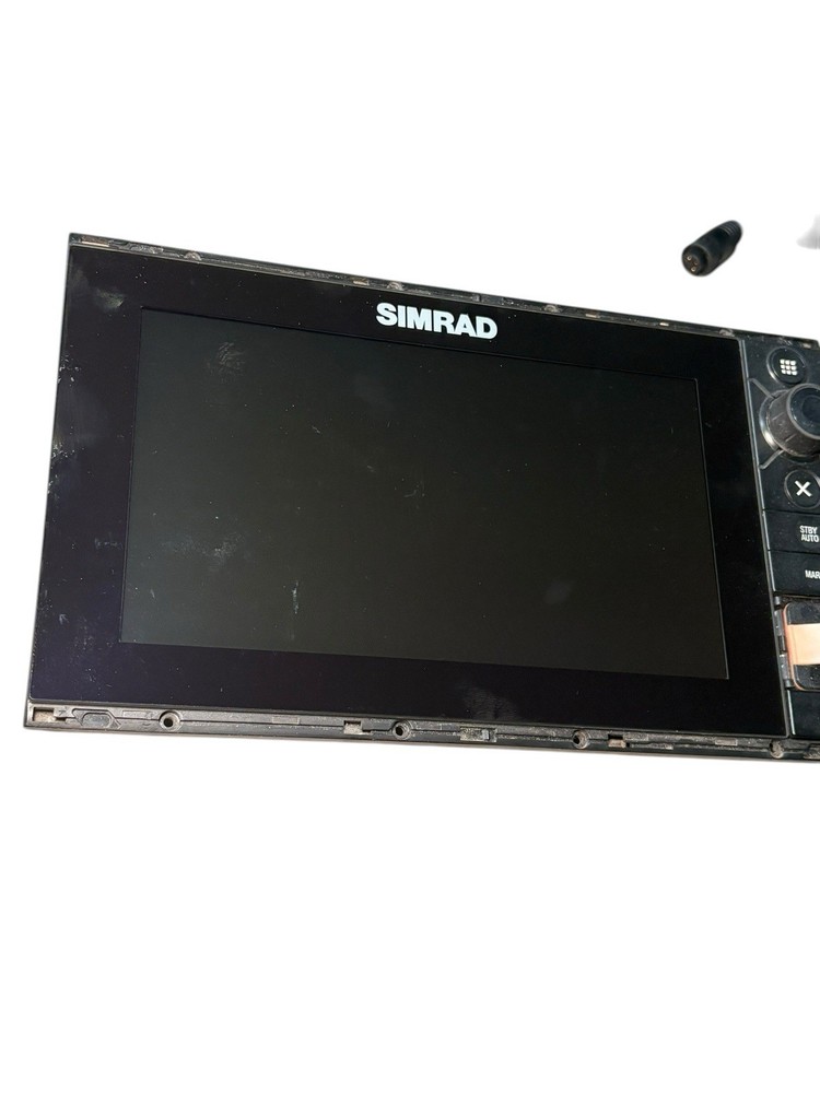 Simrad NSS9 Evo 2 Multifunction Display Includes Power Cable