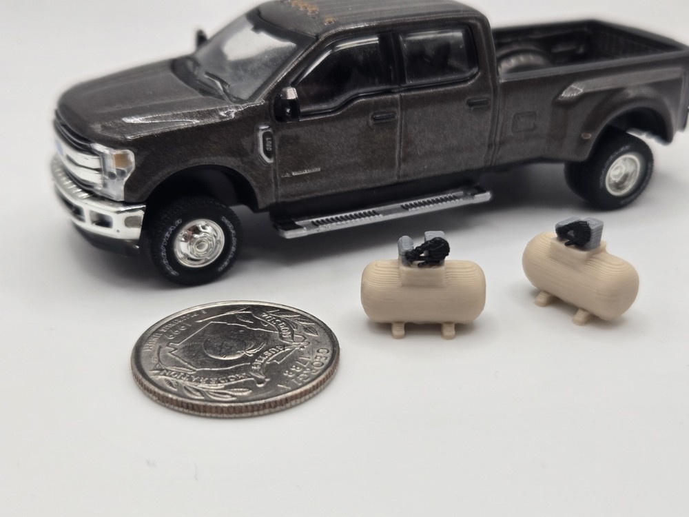 1/64 Scale Small Shop Compressor *2 Pack* in Tan