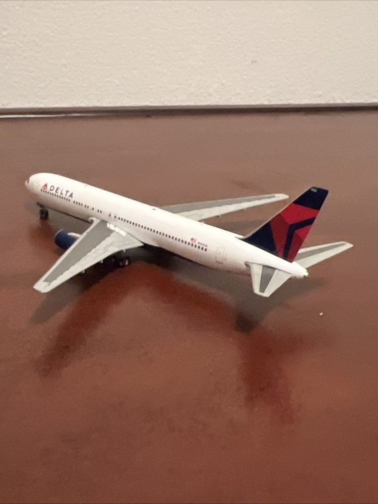 Delta 767 1:400 Scale Gemini Jets