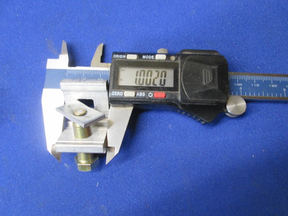 Milbank 200 Amp OLD STYLE Meter Base Socket Lug