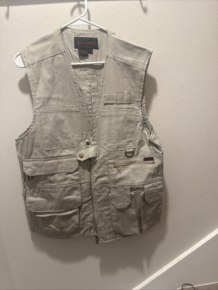 U.S. Spec Tactical Tan Multi Pocket Vest Medium
