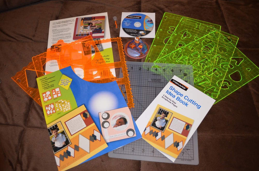 NEW ~ FISKARS ~ ShapeXpress Complete Cutting Set (includes everything) Scrapbook