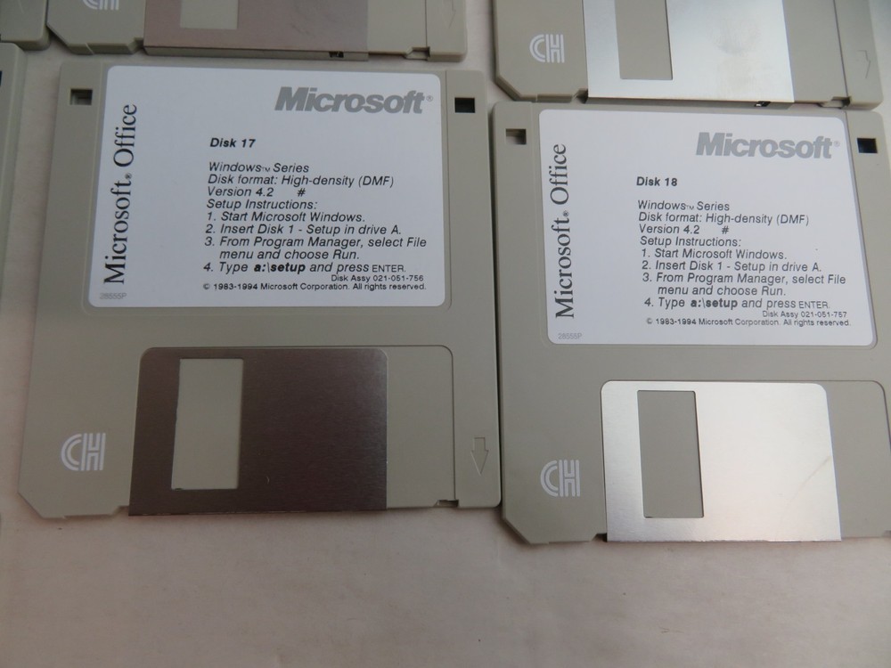 Microsoft Office Version 4.2 Floppy Disks 3.5" 1994 20 discs