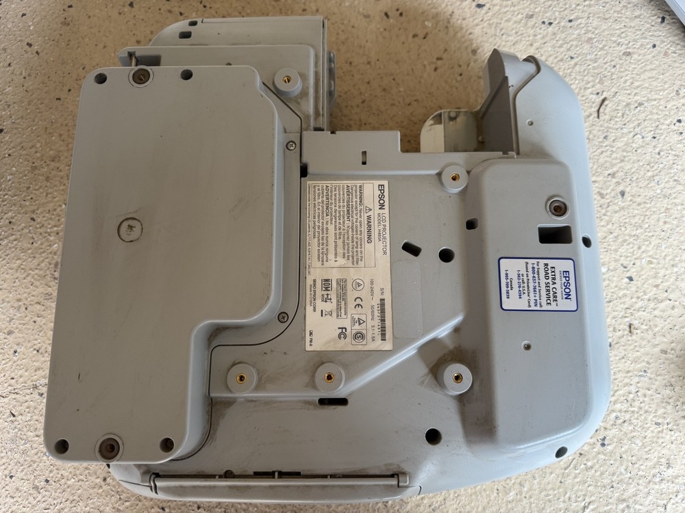 Epson LCD Projector PowerLite 480 Model H485A