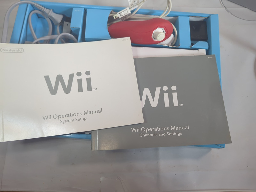 Nintendo Wii Console game system controllers bundle White (With box) Tested B13