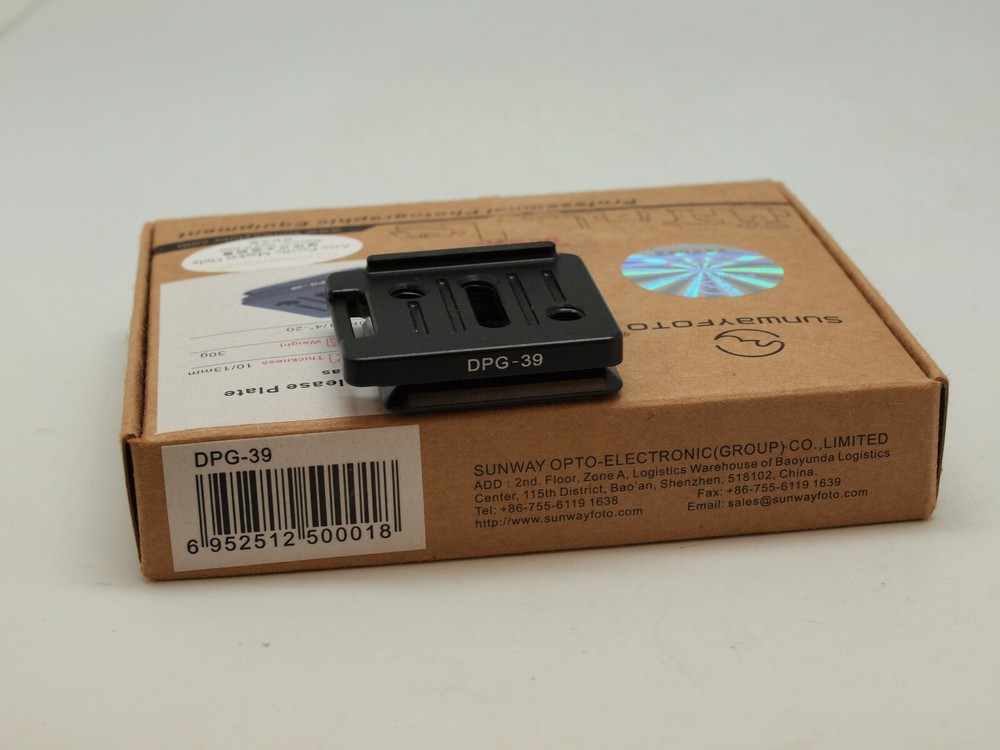 Sunwayfoto DPG-39 Universal Quick Release Plate