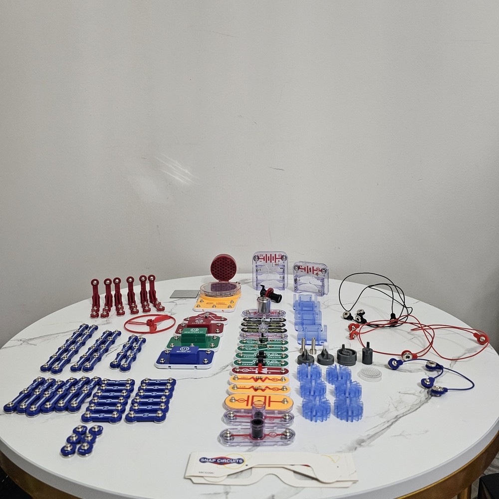 Elenco Snap Circuits Lot