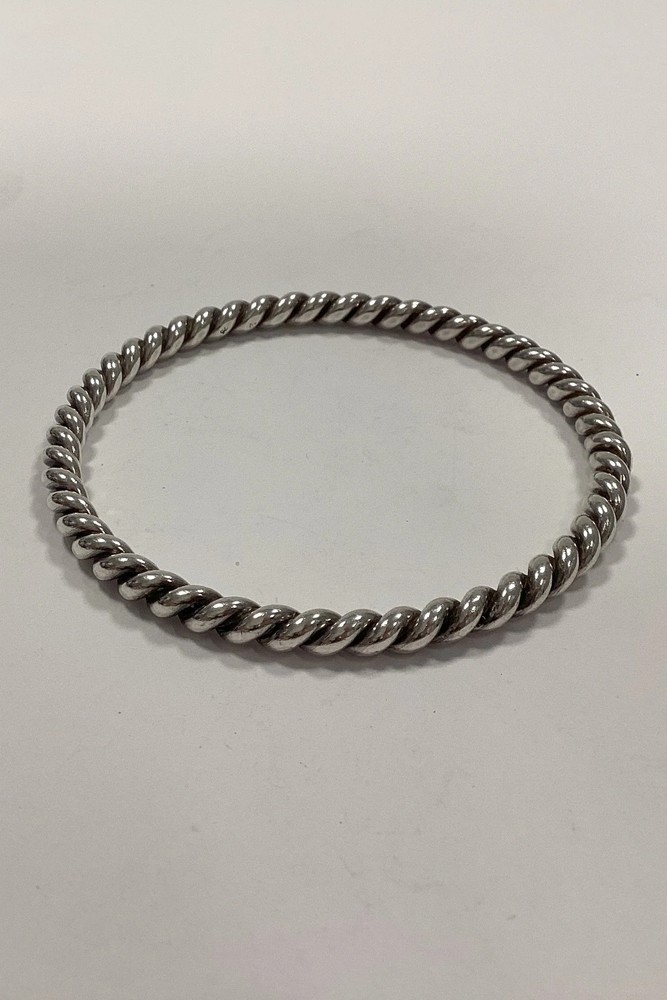 Modern Bangle in Silver