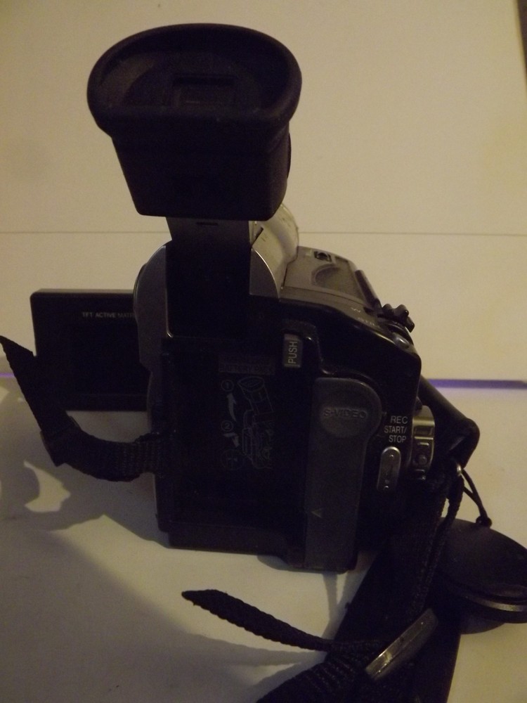 Sharp Digital Viewcam VL-WD250 With SHARP   spare or repair untested with remote