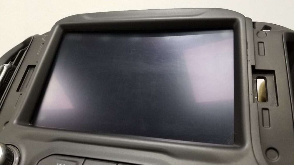 19 CHEVY SILVERADO 1500 RADIO AUDIO DISPLAY WITH CONTROL PANEL 84743971