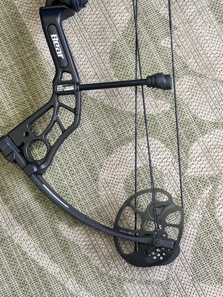 Bear Scout Compound Bow RH 50lb 29 3/4”