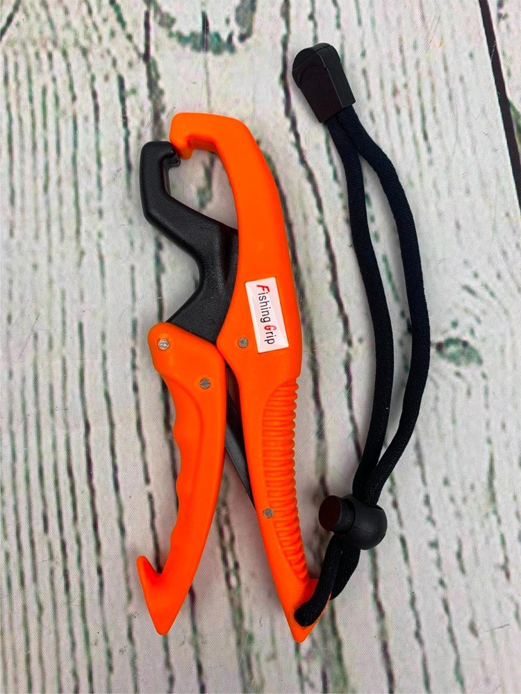 Outdoors Plastic Fish Lip Grippers with Missing Rope 6in Orange