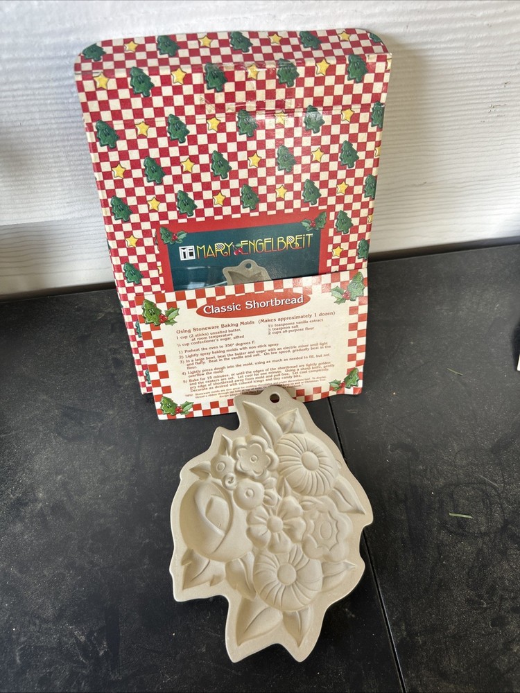 Mary Engelbreit Cookie Mold Christmas