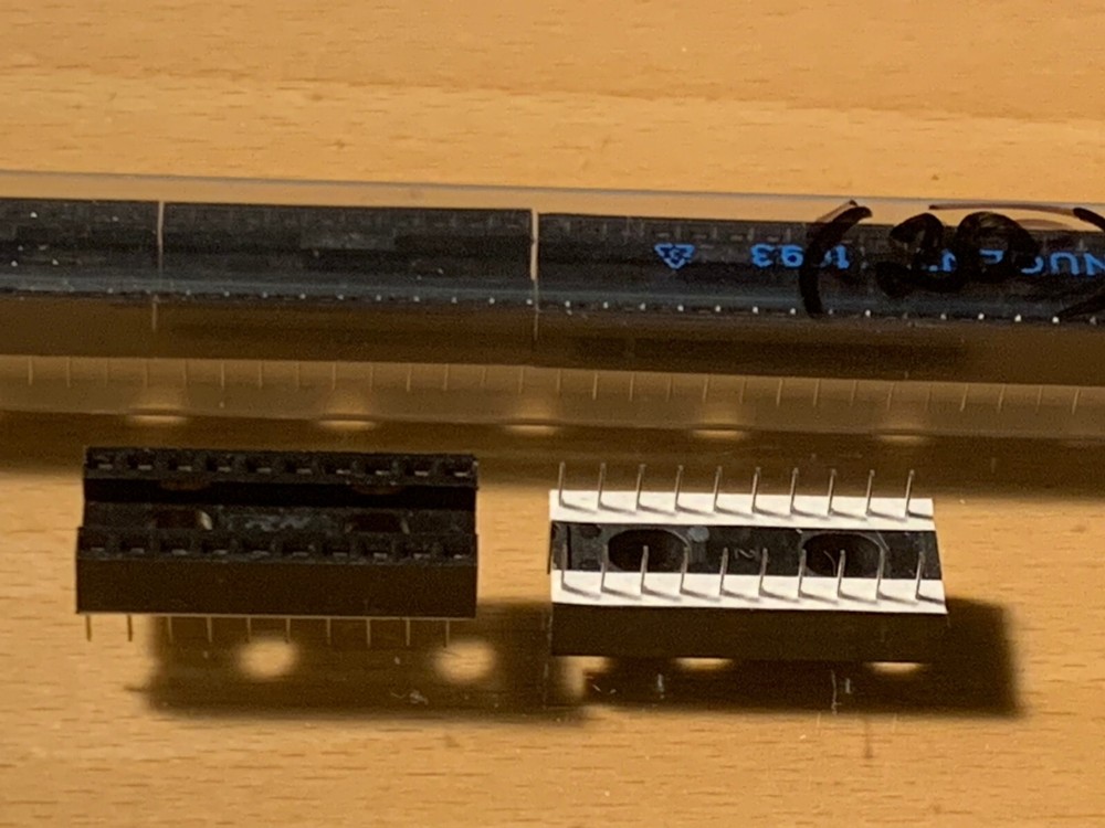 20 PIN IC DIP SOCKET RN NOS