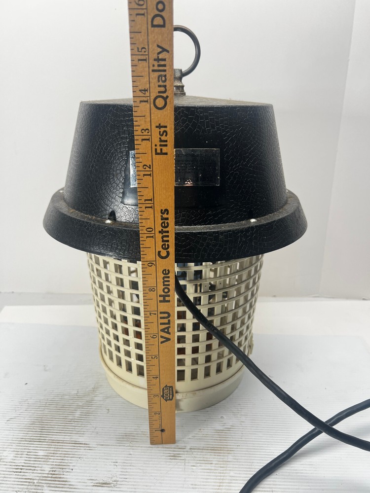 Fi-Shock Electronic Bug Killer Model FS-2500 Hanging Bug Insect Zapper blue bulb