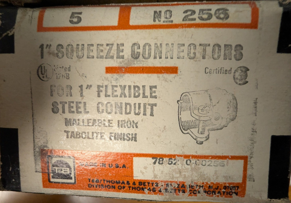 Thomas & Betts N0. 256, 1" Squeeze Connector