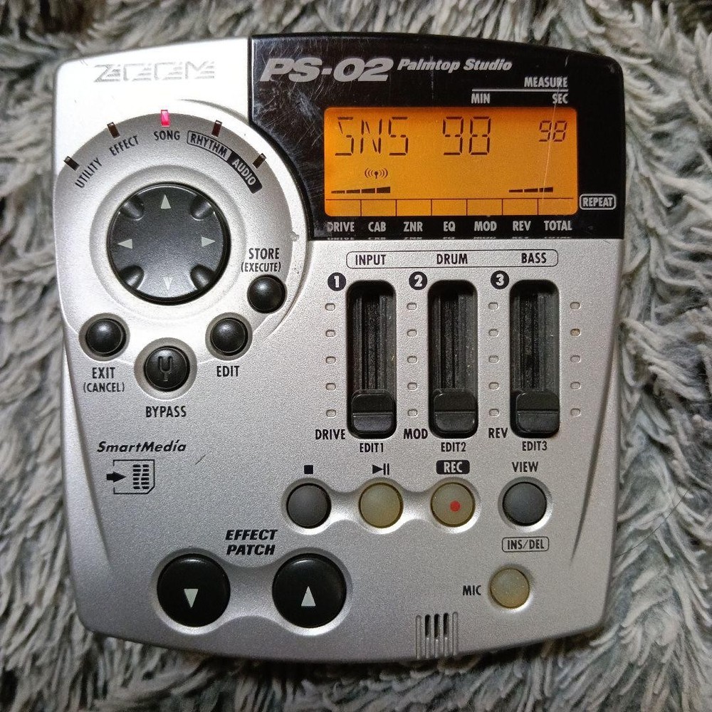 ZOOM PS-02 Palmtop Studio Multitrack Recorder Good w/ Box