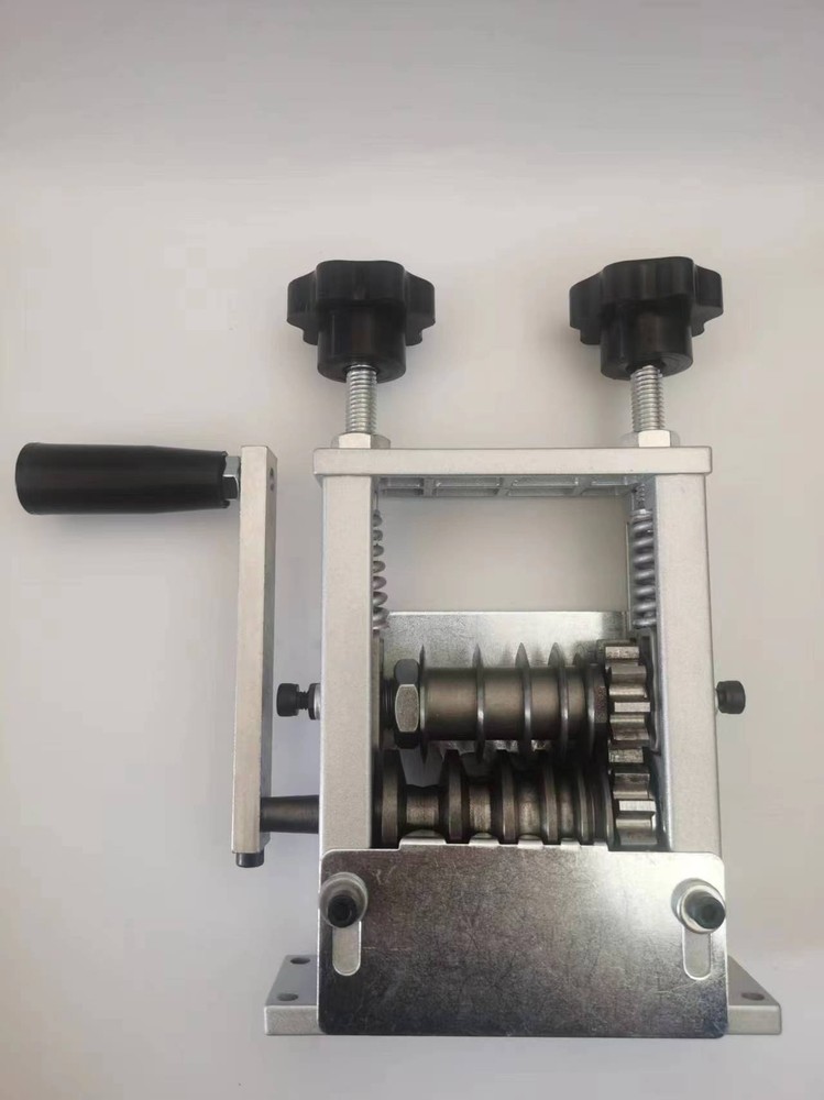 Multi-hole Electric Wire Stripping Machine Automatic Small Stripping Machine