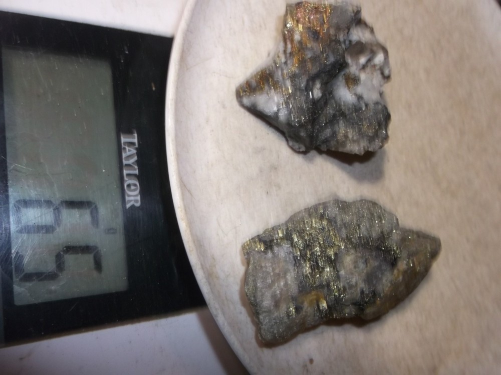 Gold, silver, copper, 65 grams samples ,ore high grade .