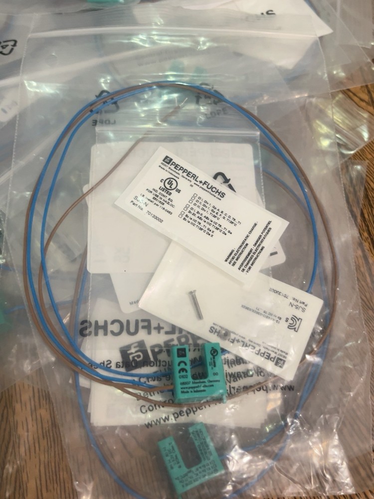 1PCS NEW SJ5-N 70133002 Sensor