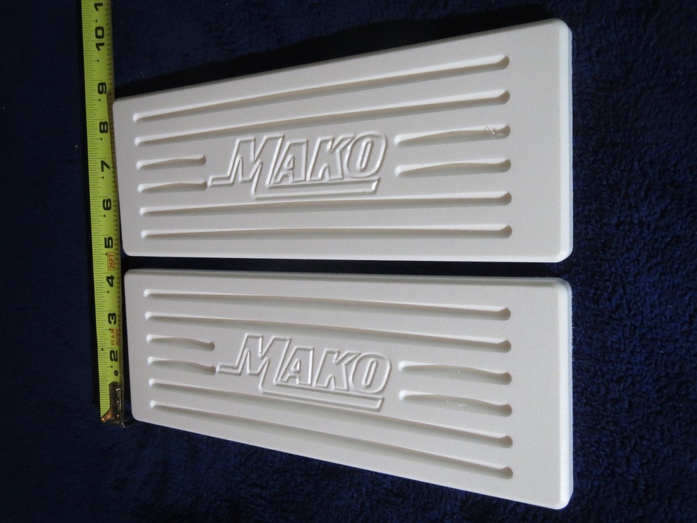 Mako Emblem Boat Step Pads