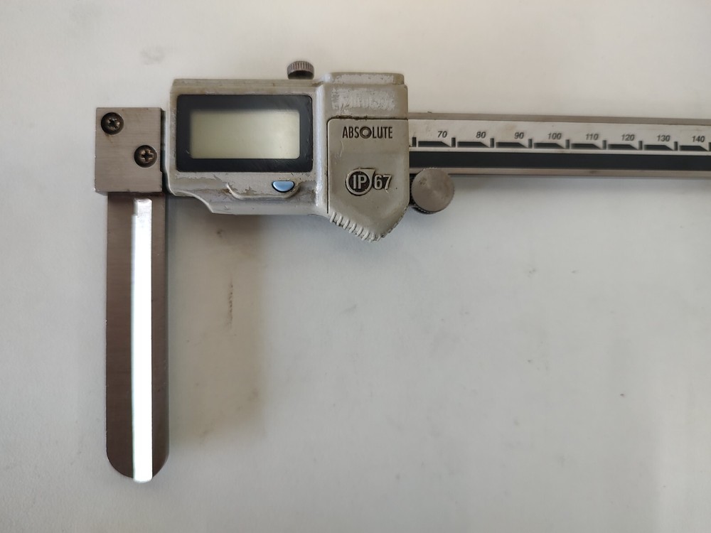Mitutoyo Inside Knife Edge Digital Calipers 200mm