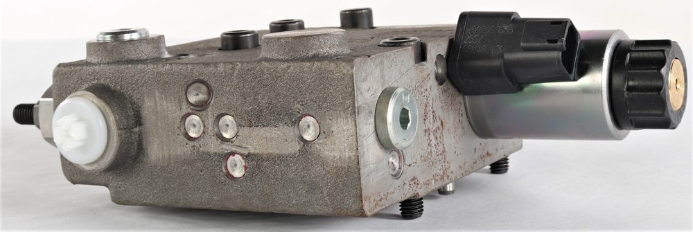 New 02107268 Rexroth GMBH Regulator