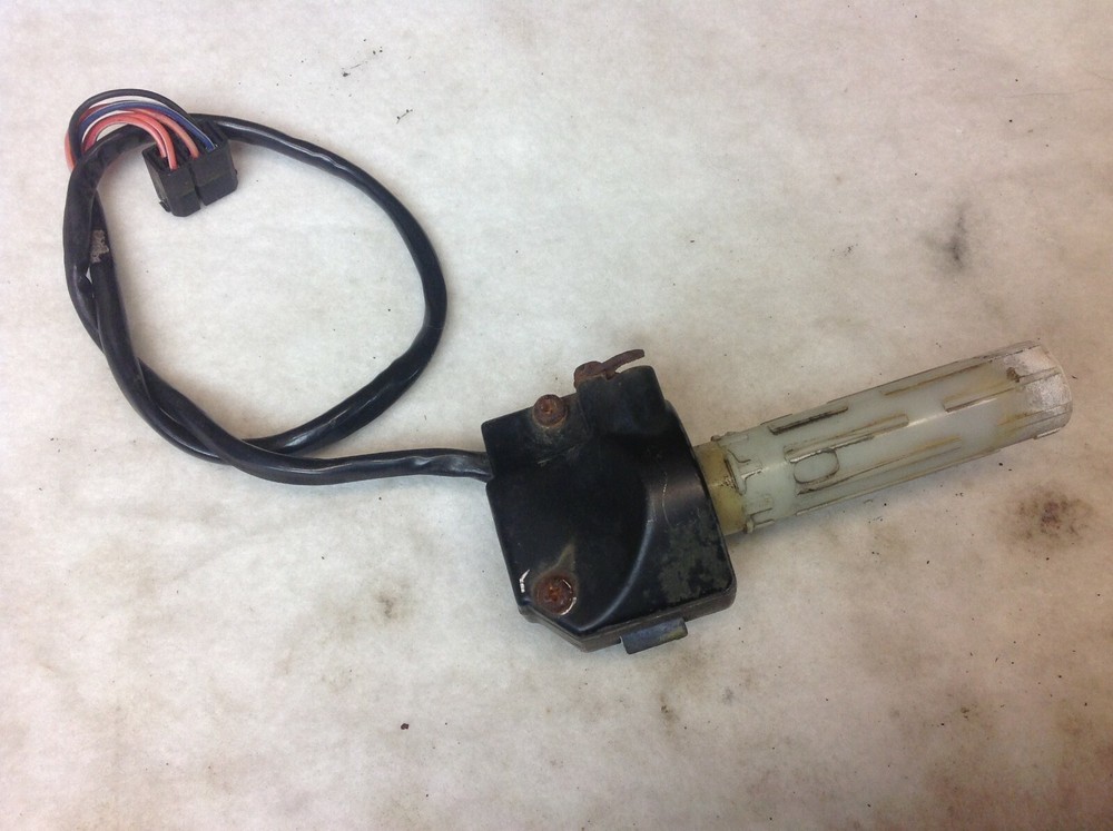 1982 Yamaha XS400RJ Right Handlebar Controls
