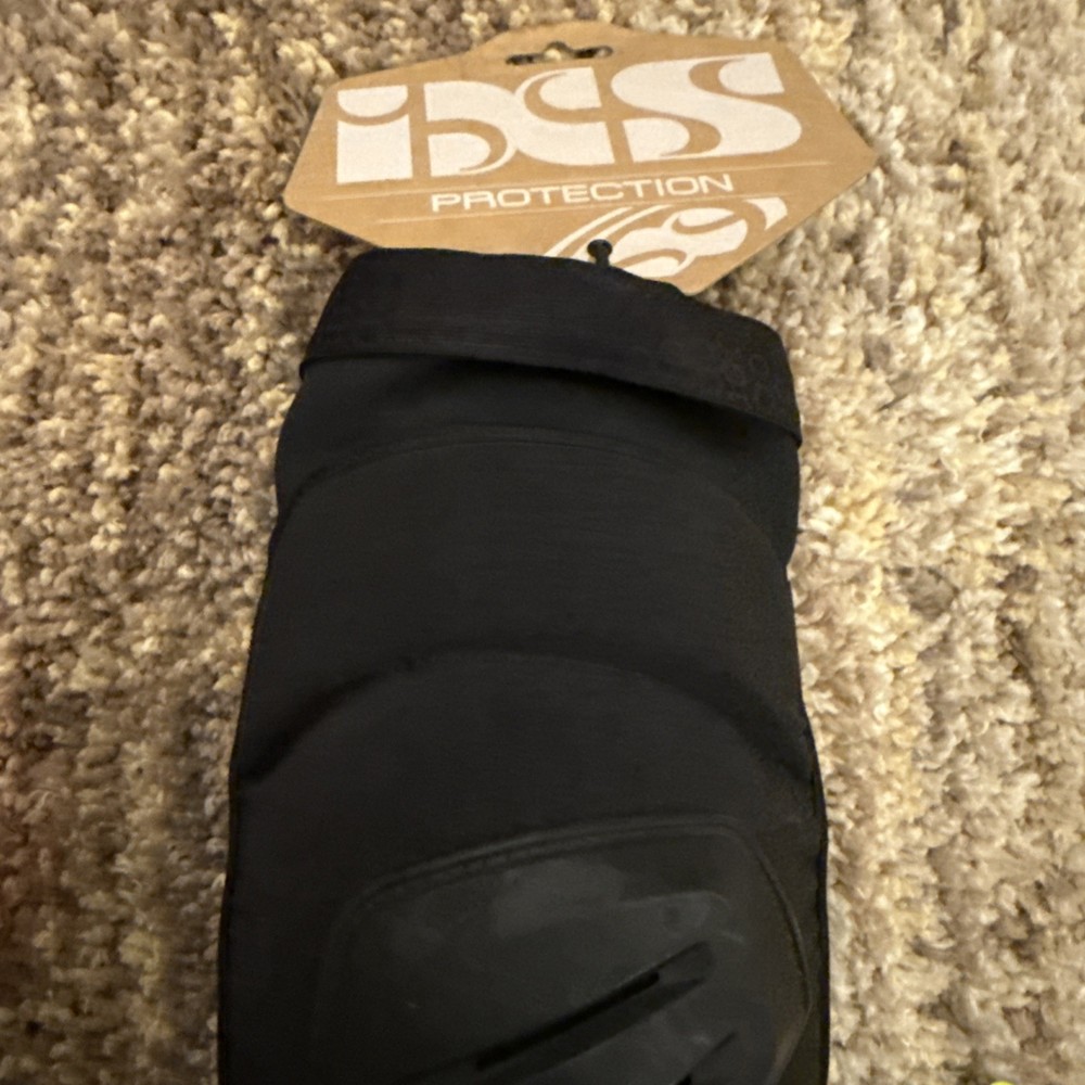 Ixs Carve Race Knee Armor Small