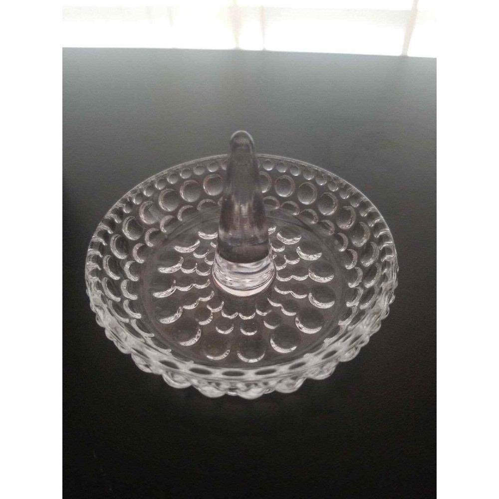 Crystal Round Ring Holder