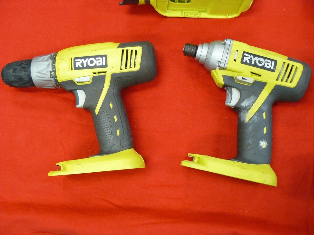 RYOBI DRILL 6 PIECE SET