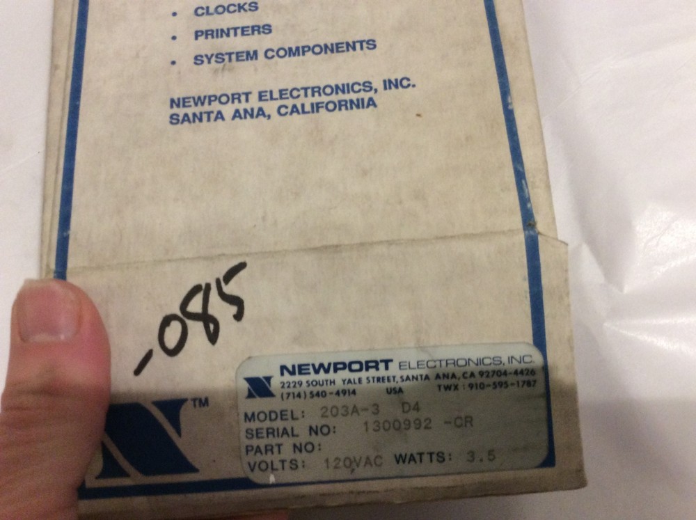 Newport Electronics 203A-3 Temperature Control