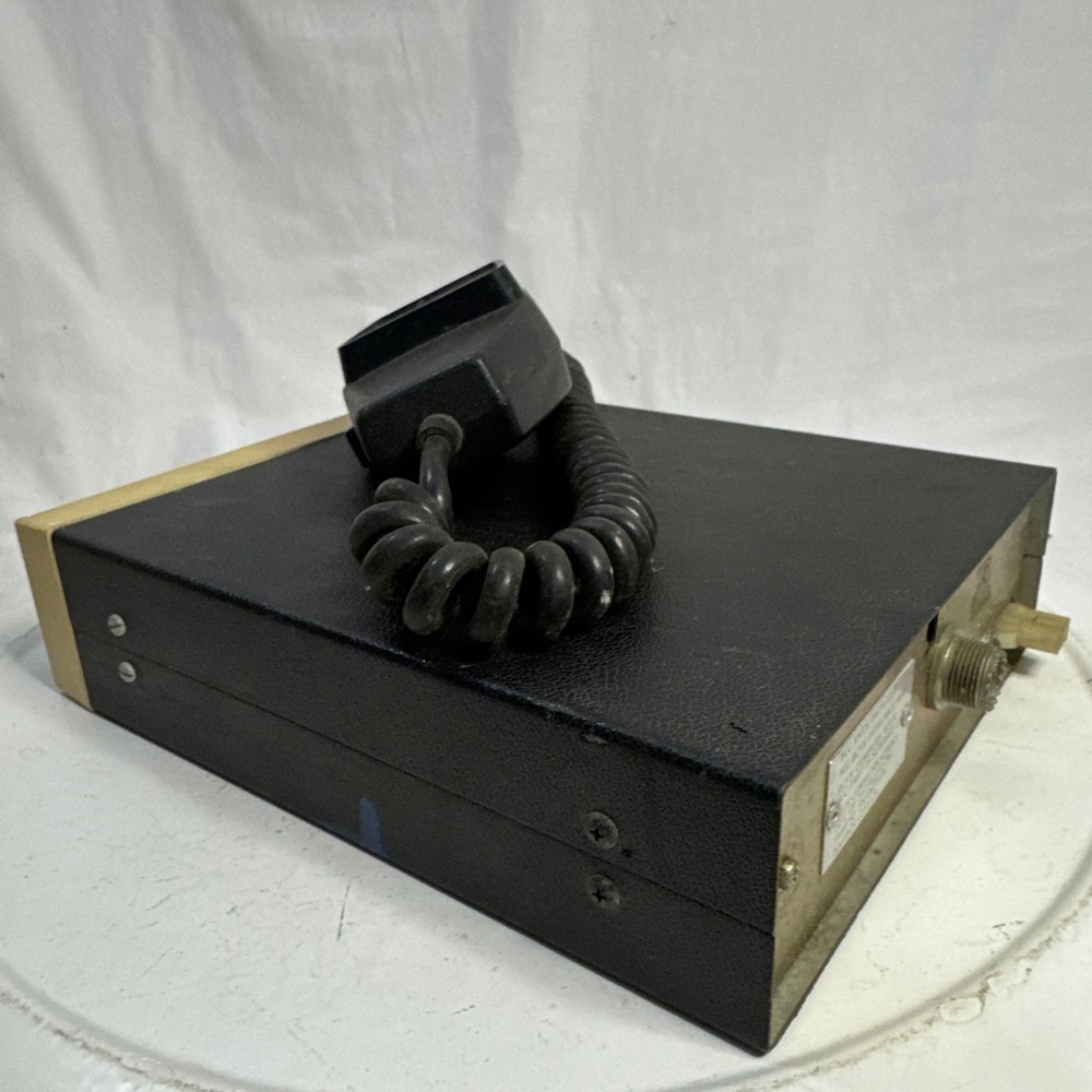 Vintage Pace 8046 CB with Microphone