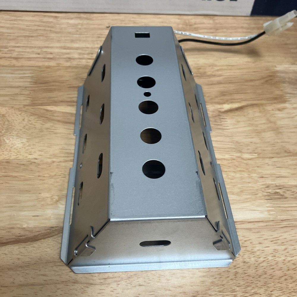 Utilitech 7123-02 Reflector Replacement 0498842 NEW