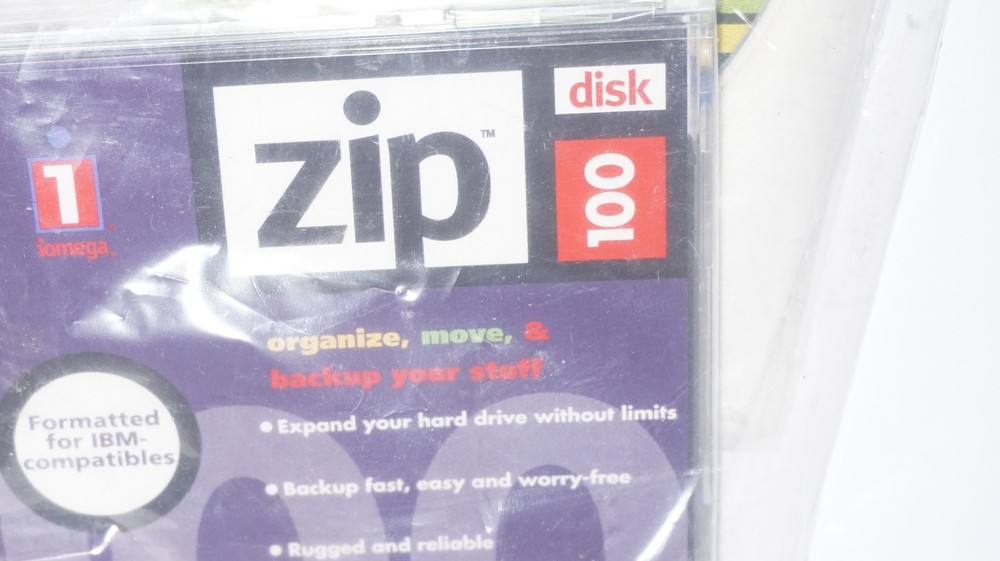 -=NEW=-=SEALED=-IOMEGAWARE 1.1.3 SOFTWARE+SEALED ZIP100 DISK+OPENED ZIP 250 DISK