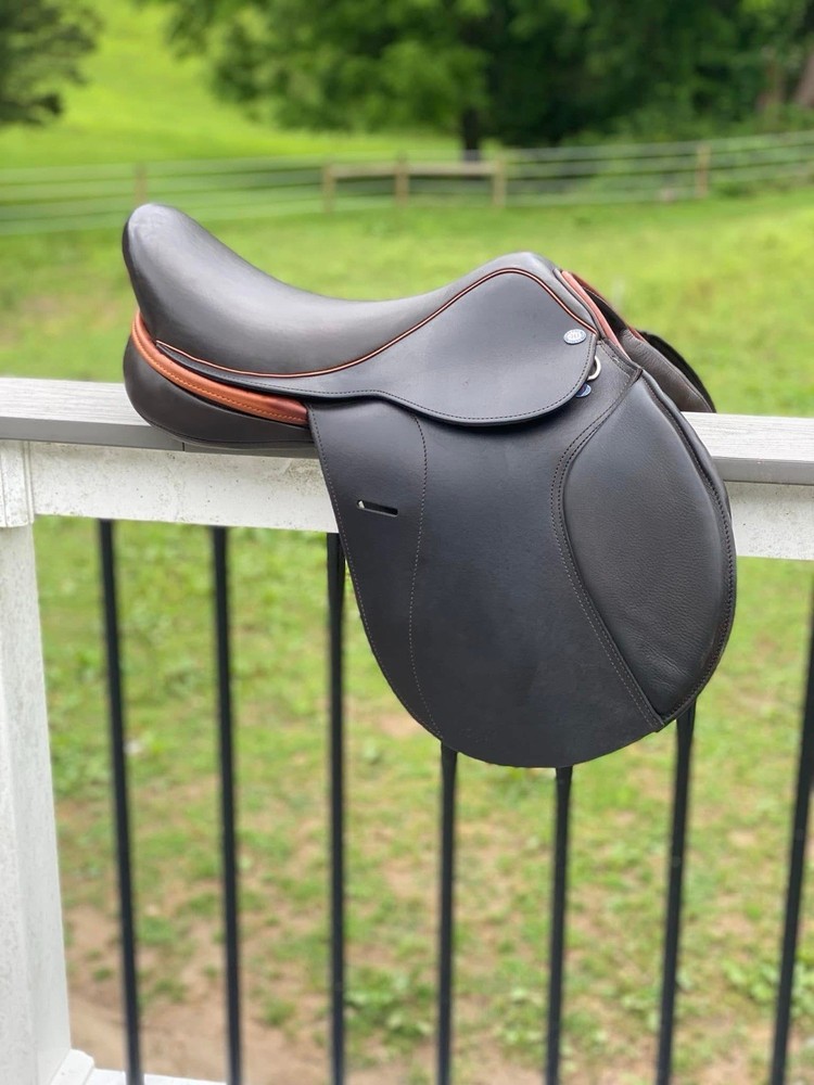 17” Medium + Frank Baines Reflex Jump Saddle