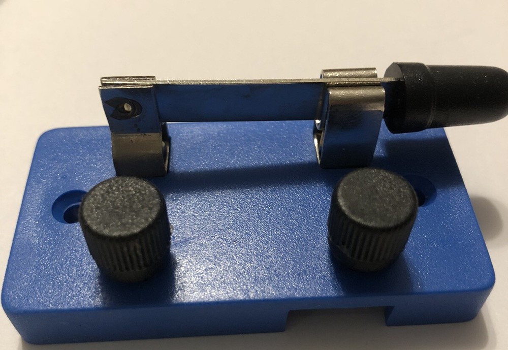 Eisco Labs Basic Beginner Circuit Kit Teaching Series Parallel Circuits Experim.
