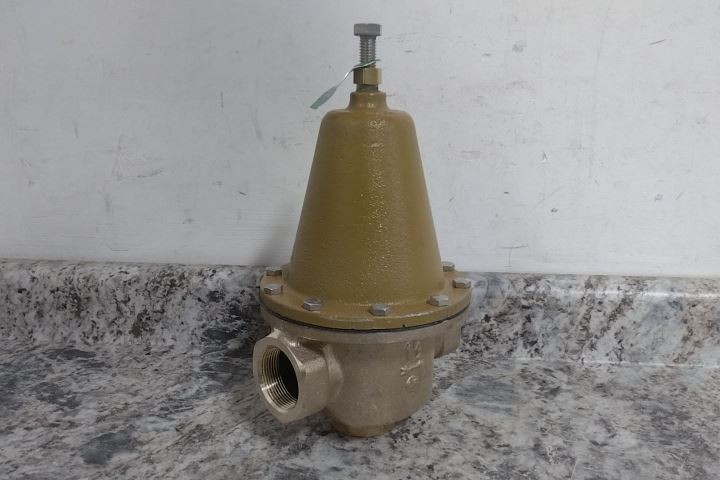Watts 11/2 LF 223 1-1/2 In NPT x NPT Connection Water Pressure Reducing Valve