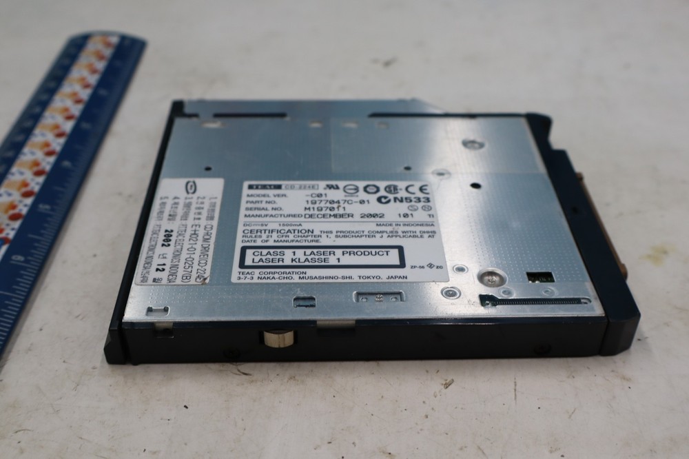 TEAC CD DVD drive CD-224E PN 27L3436 model -CO1