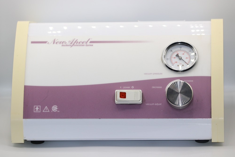 Microdermabrasion Machine Package In Excellent Condition