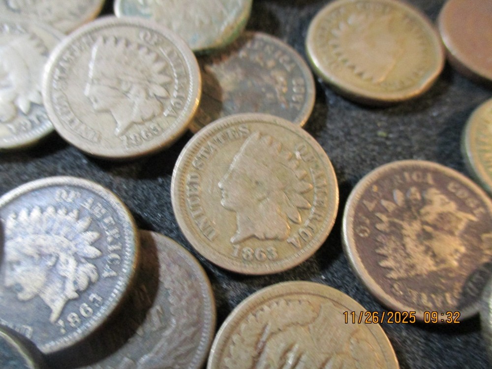 (32) 1863 INDIAN CENT AG ALL WITH PROBLEMS 32 COINS