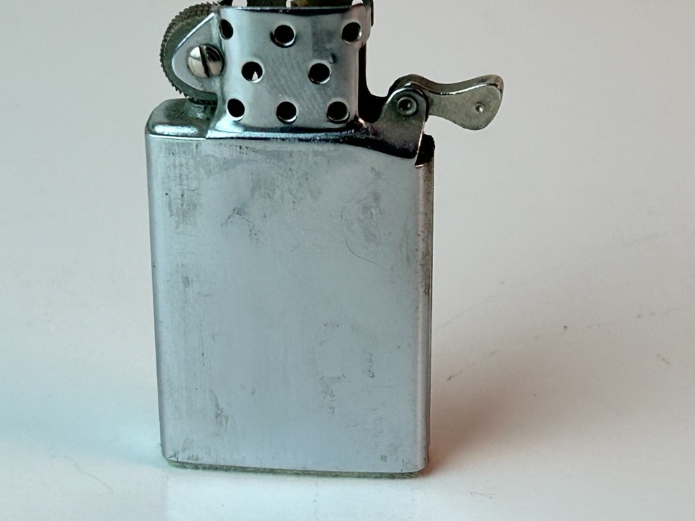 Penguin Japan "Williamson" Cigarette Lighter, Original