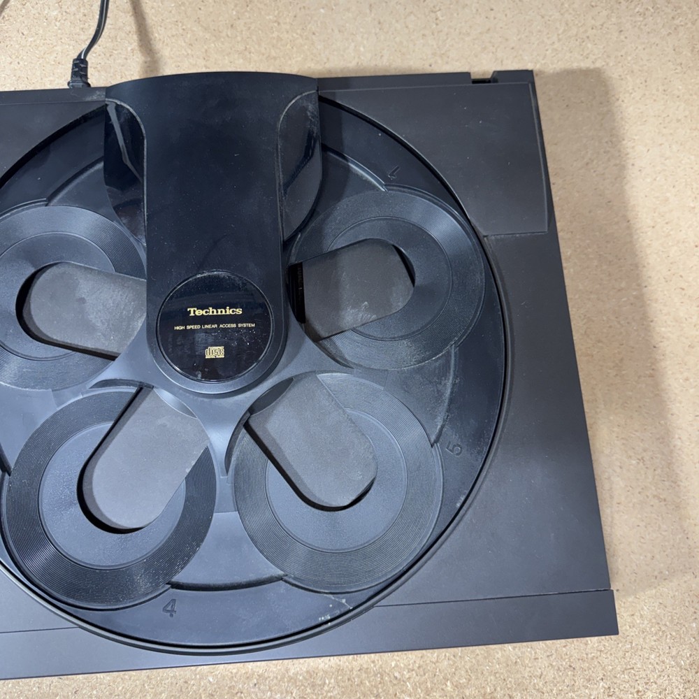 Technics Multi Compact Disc Player SL-PC503