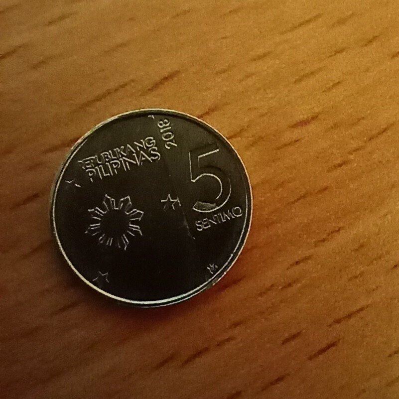 Philippines 5 Centimos Sentimos coin, 2018