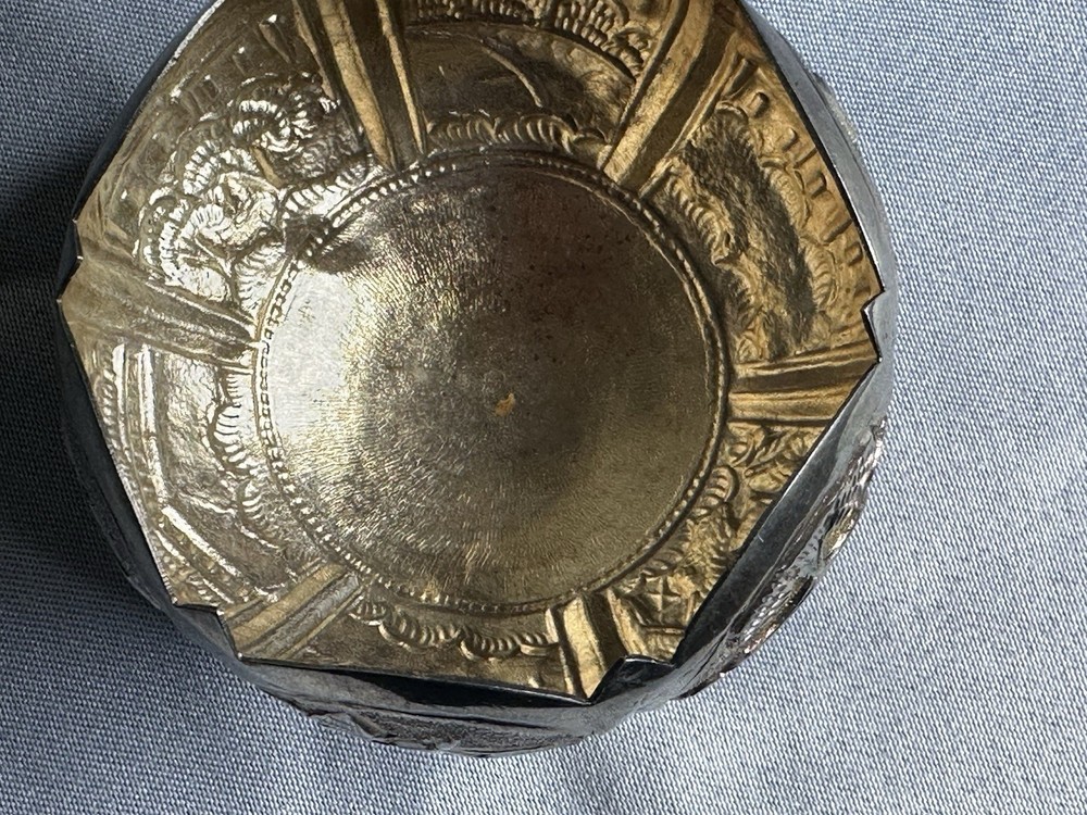 Unknown Set Of Silver Bowls