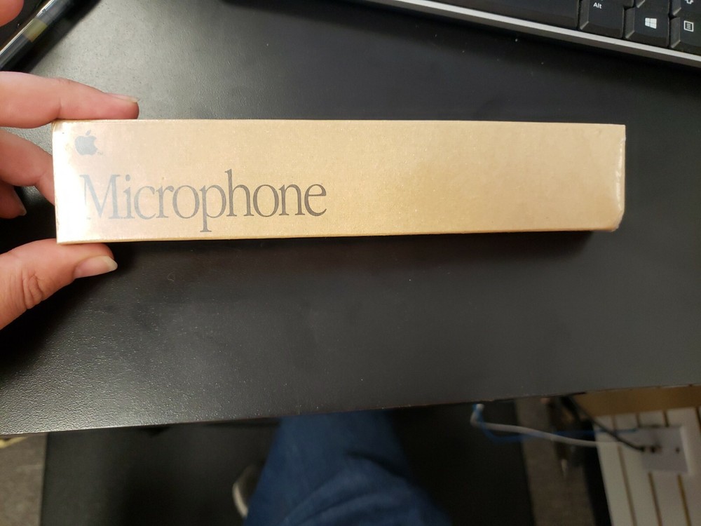 1991 apple microphone, new in box, 699-5103-A