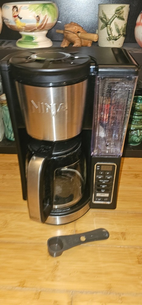 Ninja CE200 Programmable 12 cup Coffee Maker Machine Complete Tested