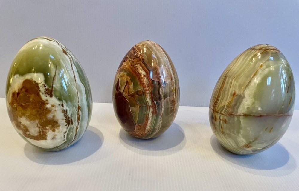 3 onyx eggs 6 inch’s tall