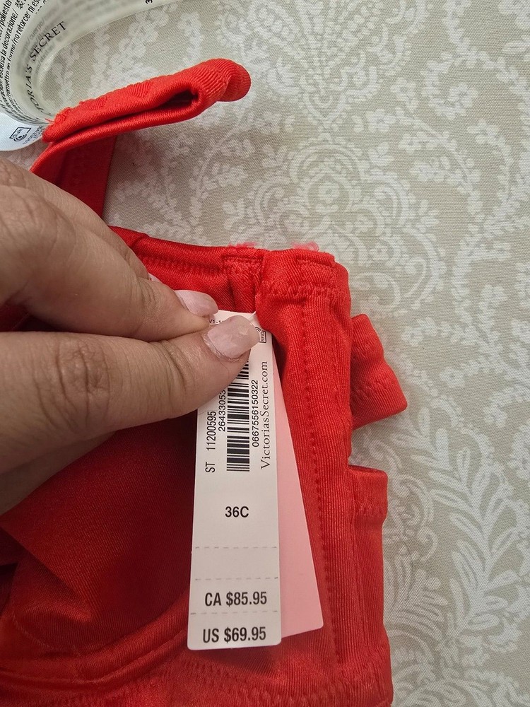 Vs bikini top nwt