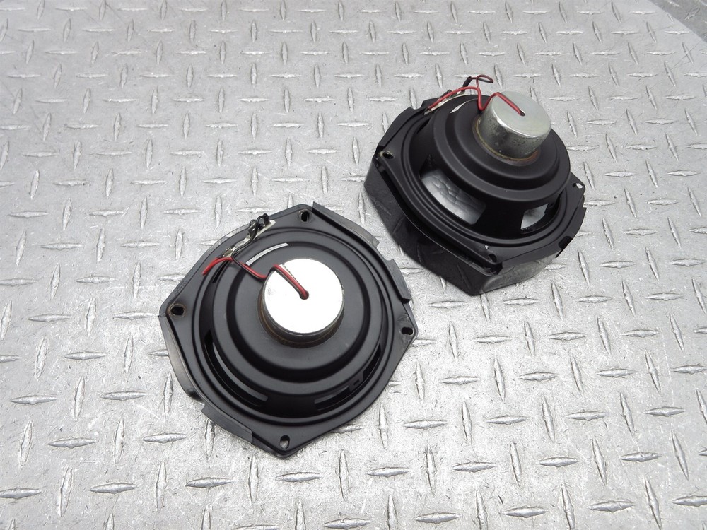 2009 Harley Electra Glide FLHTC Speaker Left Right Side Audio Housing Assembly